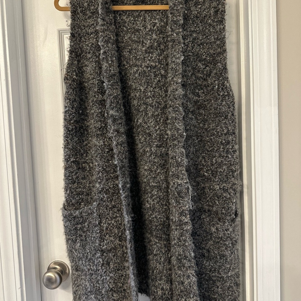 Tahari Charcoal Women's Cardigan Vest